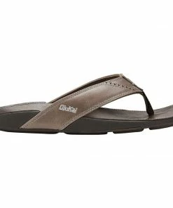 OluKai Men's Nui