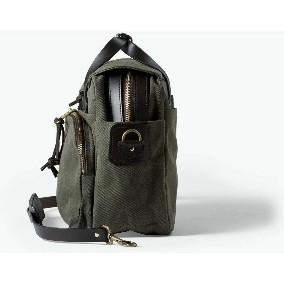 Filson Camp & Hike Rugged Twill Padded Computer Bag 8 Filson Camp & Hike Rugged Twill Padded Computer Bag