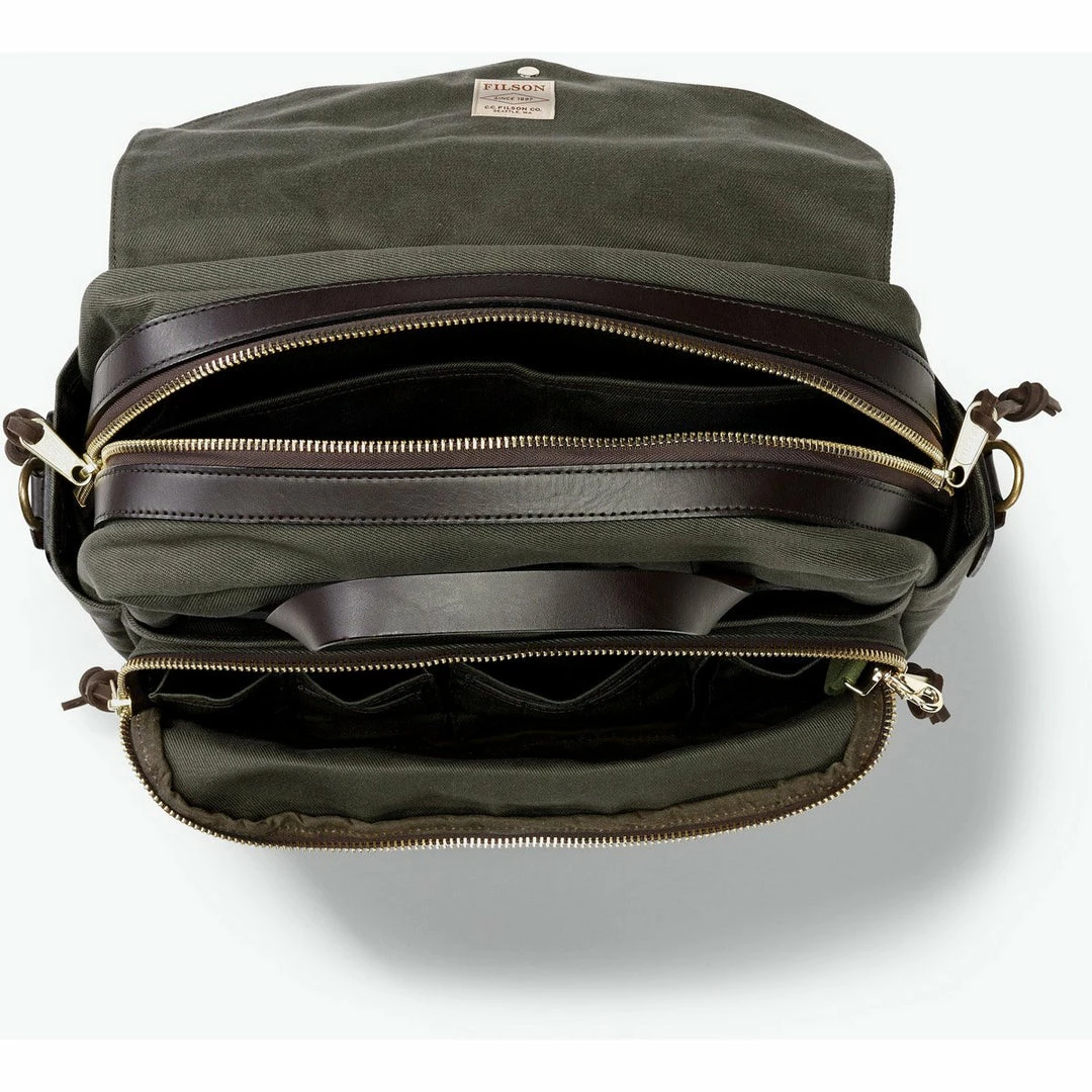 Filson Camp & Hike Rugged Twill Padded Computer Bag 9 Filson Camp & Hike Rugged Twill Padded Computer Bag