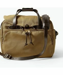 Filson Camp & Hike Rugged Twill Padded Computer Bag 22 Filson Camp & Hike Rugged Twill Padded Computer Bag