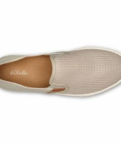 OluKai Women's Pehuea