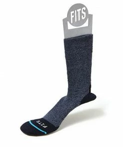 FITS Men Medium Hiker Crew Socks