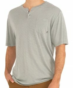 Free Fly Men's Bamboo Slacktide Short Sleeve Henley