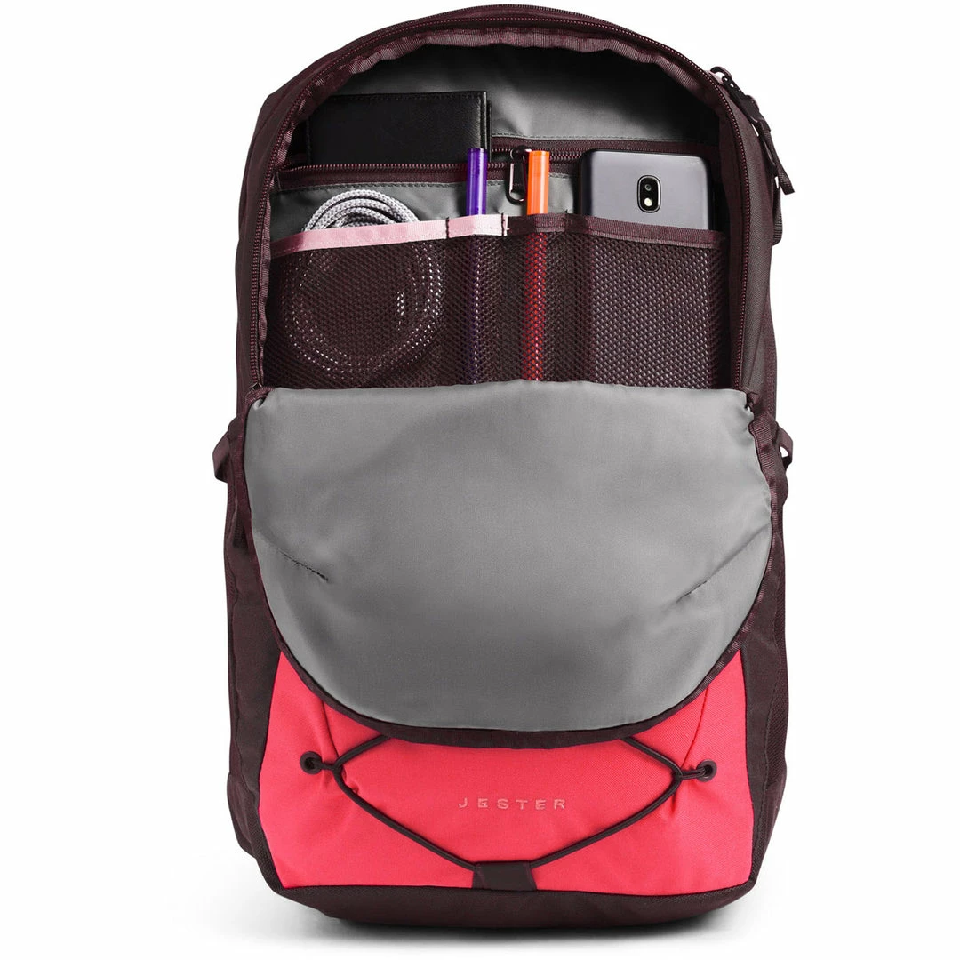 The North Face Women's Jester Backpack 22 The North Face Women's Jester Backpack