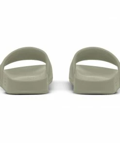 The North Face Women's Base Camp Slide III 16 The North Face Women's Base Camp Slide III