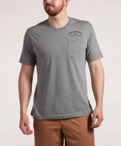 HOWLER BROTHERS Men's Creative Creatures Trout Pocket T-Shirt