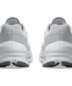 On Running Women's Cloudrunner