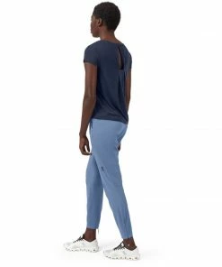 On Running Women's Active-T Breathe 18 On Running Women's Active-T Breathe