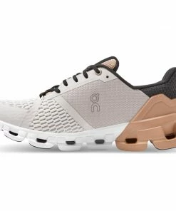 On Running Women's Cloudflyer