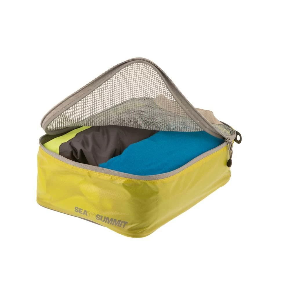 Sea To Summit Travelling Light Garment Mesh Bag - Small 4 Sea To Summit Travelling Light Garment Mesh Bag - Small