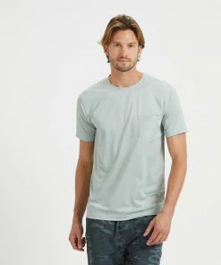 Vuori Men's Tradewind Performance Tee