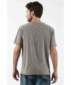 Vuori Men's Strato Tech Tee