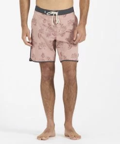 Vuori Men's Cruise Boardshort