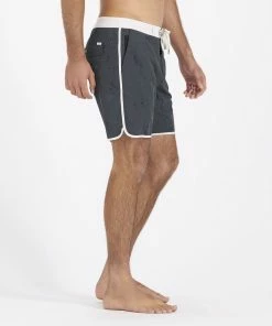 Vuori Men's Cruise Boardshort