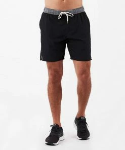Vuori Men's Banks Short
