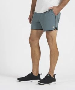 Vuori Men's Banks Short 5" 8 Vuori Men's Banks Short 5