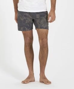 Vuori Men's Cape Short