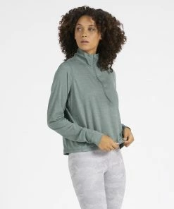 Vuori Women's Crescent 1/2 Zip