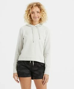 Vuori Women's Halo Essential Hoodie