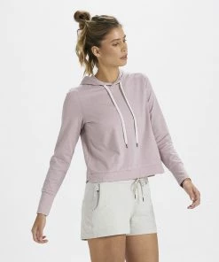 Vuori Women's Halo Essential Hoodie