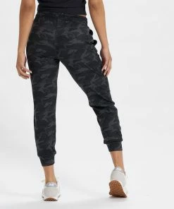 Vuori Women's Performance Jogger