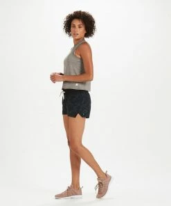 Vuori Women's Clementine Short