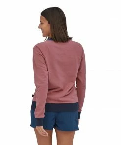 Patagonia Women's P-6 Label Organic Crew Sweatshirt 22 Patagonia Women's P-6 Label Organic Crew Sweatshirt