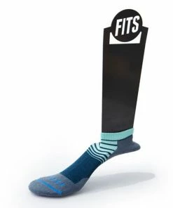 FITS Women's Light Runner Tri-Stripe Low Socks